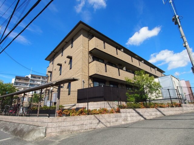 ファミーユ・Ｍの物件外観写真