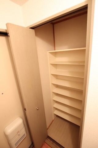 エセルディハイツA棟の物件内観写真