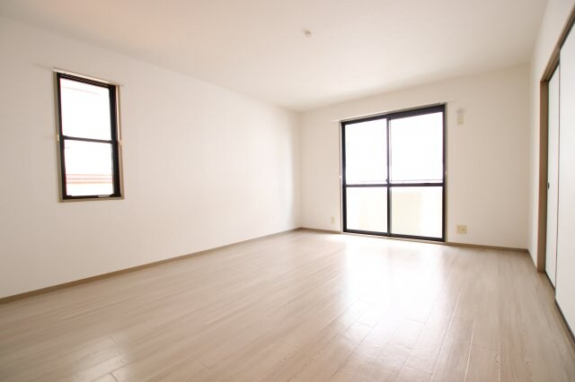 エセルディハイツA棟の物件内観写真