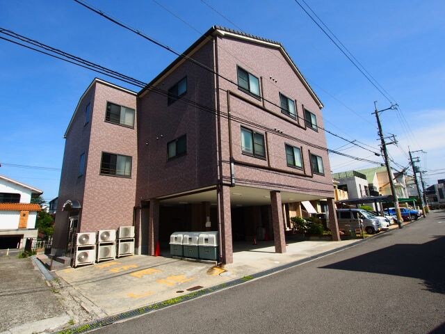 グレイス西山台の物件外観写真