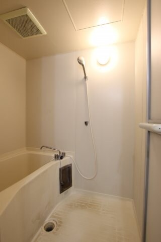 ロイヤルガーデン長野の物件内観写真