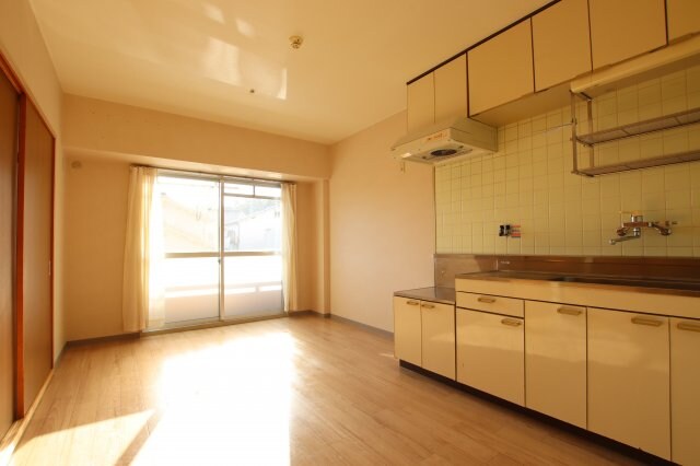 ロイヤルガーデン長野の物件内観写真