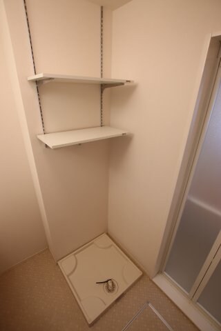 ノイエスカーサの物件内観写真