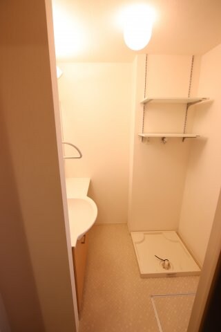 ノイエスカーサの物件内観写真