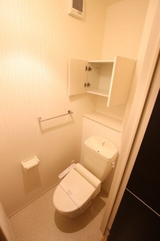 ノイエスカーサの物件内観写真