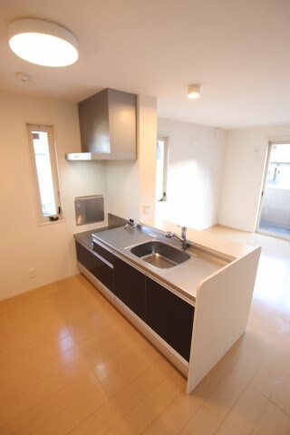 ノイエスカーサの物件内観写真