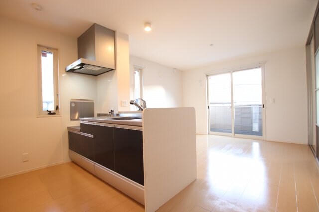 ノイエスカーサの物件内観写真