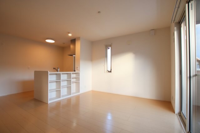 ノイエスカーサの物件内観写真