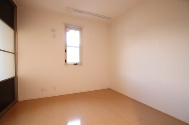 ノイエスカーサの物件内観写真