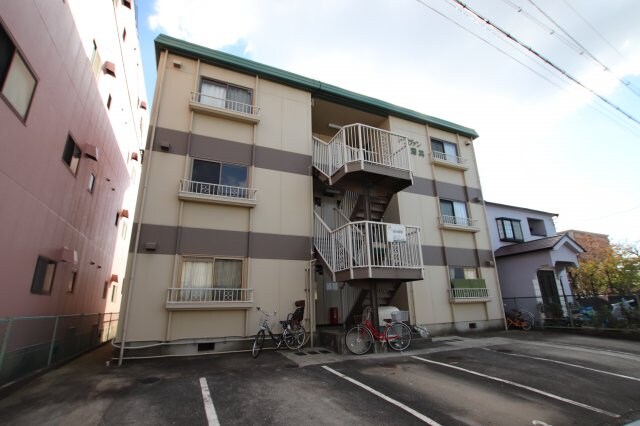 トリバン深井の物件外観写真