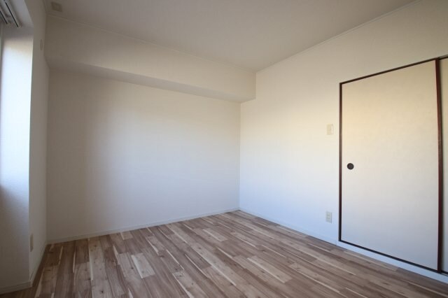 トリバン深井の物件内観写真