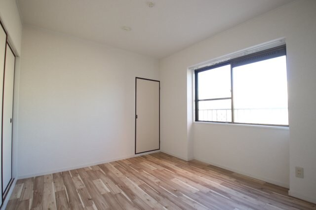 トリバン深井の物件内観写真