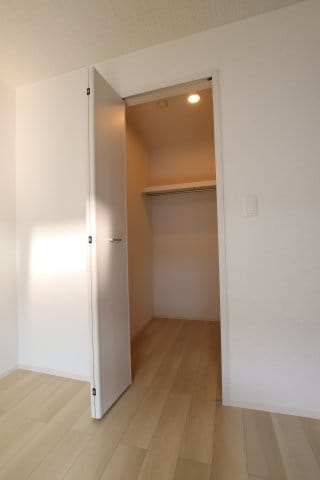 アイマコート初芝の物件内観写真