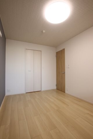 アイマコート初芝の物件内観写真