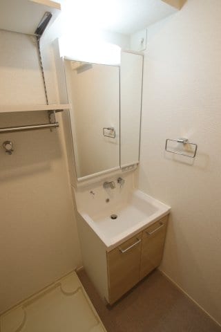 アイマコート初芝の物件内観写真