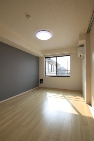 アイマコート初芝の物件内観写真