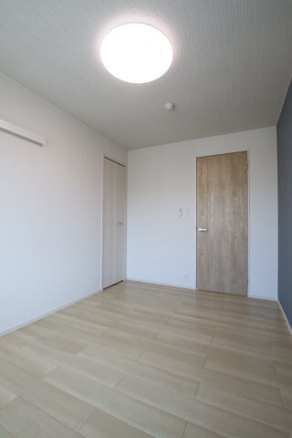 アイマコート初芝の物件内観写真