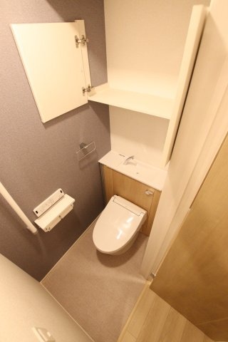 アイマコート初芝の物件内観写真