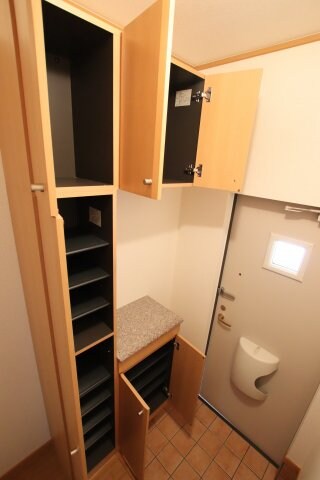 シェーネエレガンシアの物件内観写真