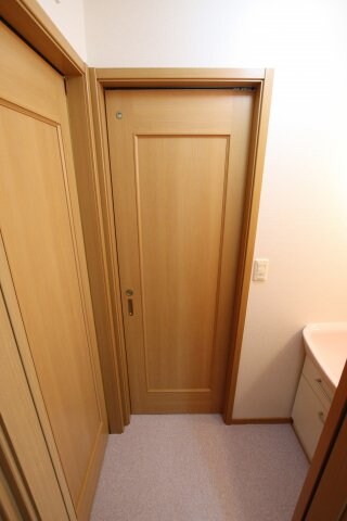 シェーネエレガンシアの物件内観写真