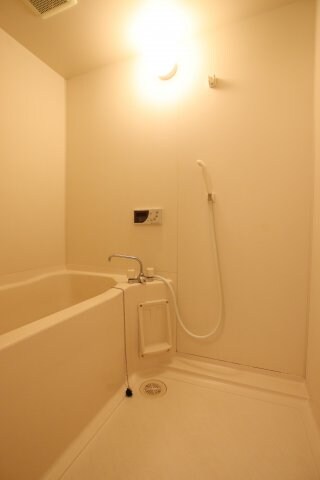 アデューウエダの物件内観写真