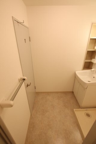 アデューウエダの物件内観写真