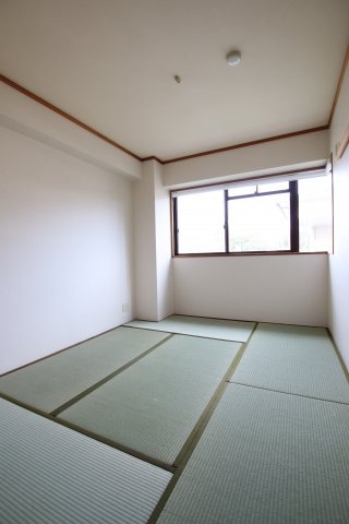 アデューウエダの物件内観写真