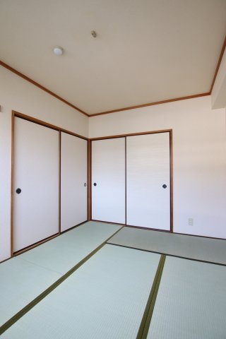 アデューウエダの物件内観写真