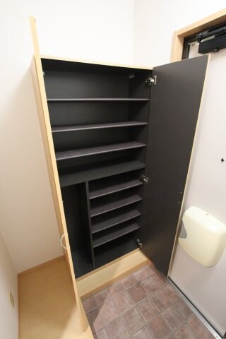 フローラルⅣの物件内観写真