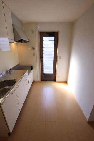 フローラルⅣの物件内観写真