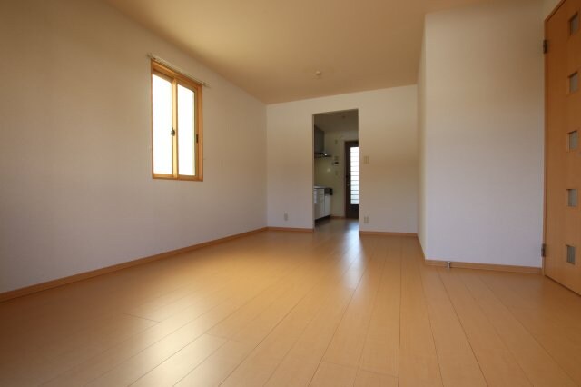 フローラルⅣの物件内観写真