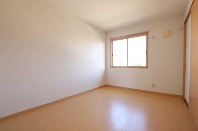 フローラルⅣの物件内観写真