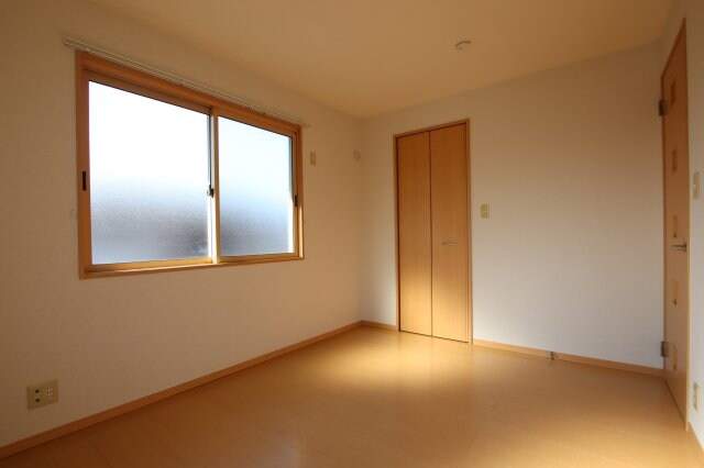 フローラルⅣの物件内観写真