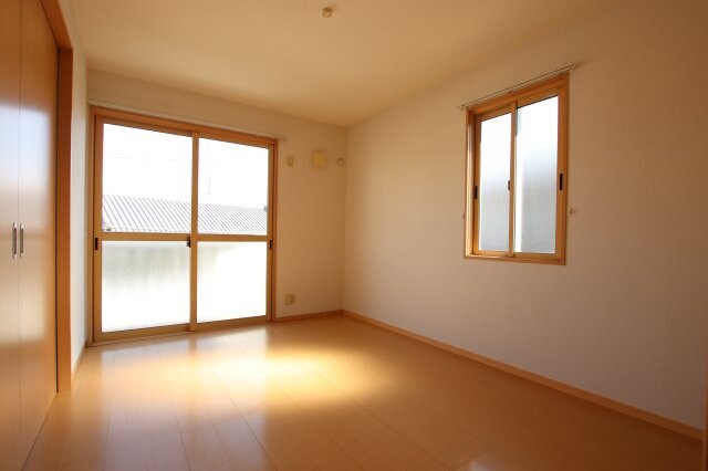 フローラルⅣの物件内観写真