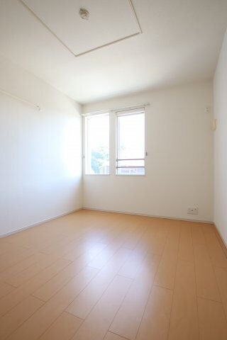 ドルチェヴィータ北山の物件内観写真