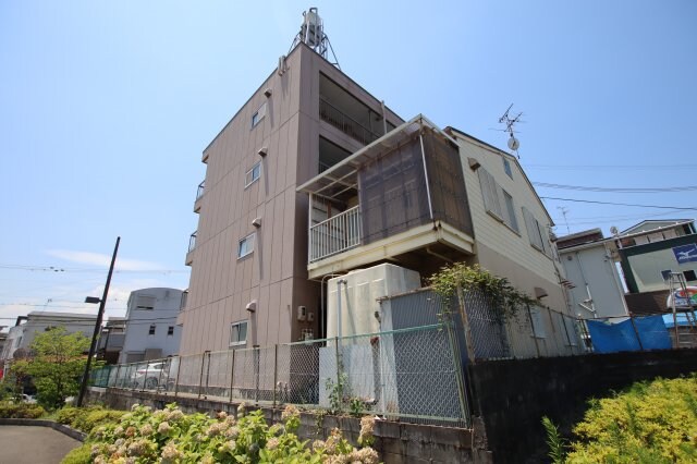 ラフォーレ金剛の物件外観写真