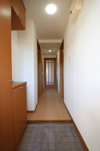 ラルジュウエストの物件内観写真