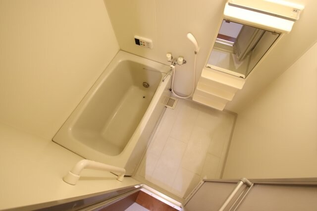 ラルジュウエストの物件内観写真