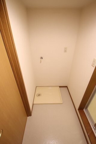 ラルジュウエストの物件内観写真