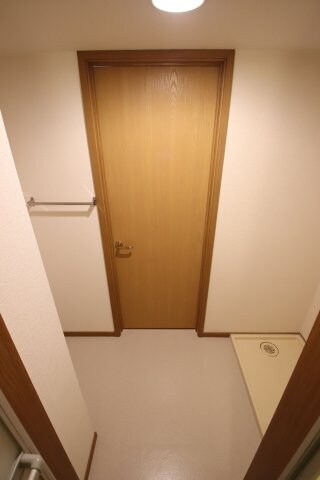 ラルジュウエストの物件内観写真