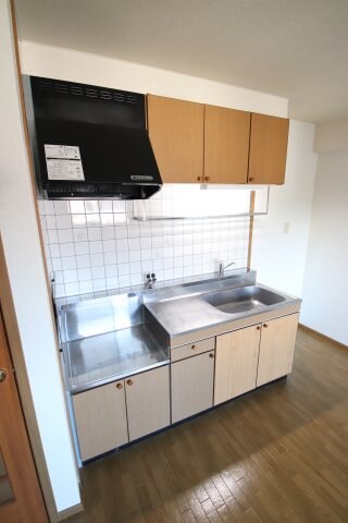 ラルジュウエストの物件内観写真