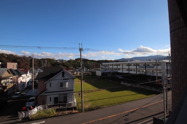 ラルジュウエストの物件内観写真