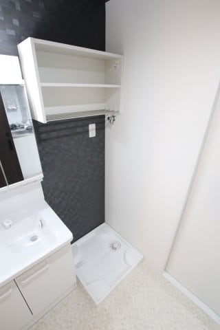 エヌエムキャトフヴァントゥレーズノースの物件内観写真