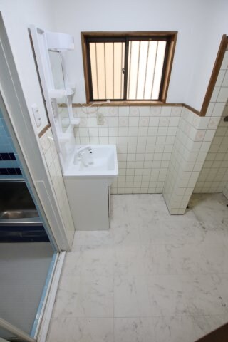 堺市中区深井中町貸家の物件内観写真