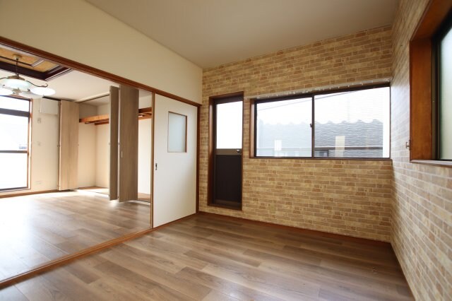 堺市中区深井中町貸家の物件内観写真