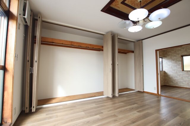 堺市中区深井中町貸家の物件内観写真