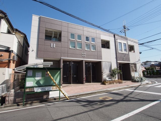 シャンヴィラージュⅡの物件外観写真