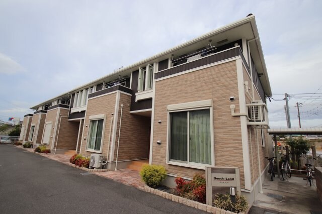 サウスランドの物件外観写真