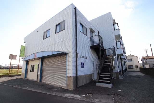 プレアール初芝の物件外観写真