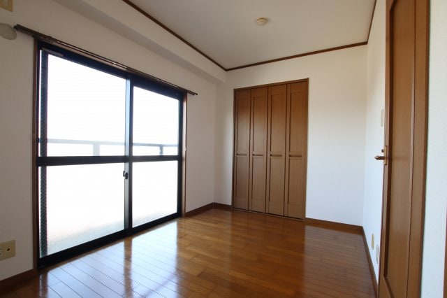 プレアール初芝の物件内観写真